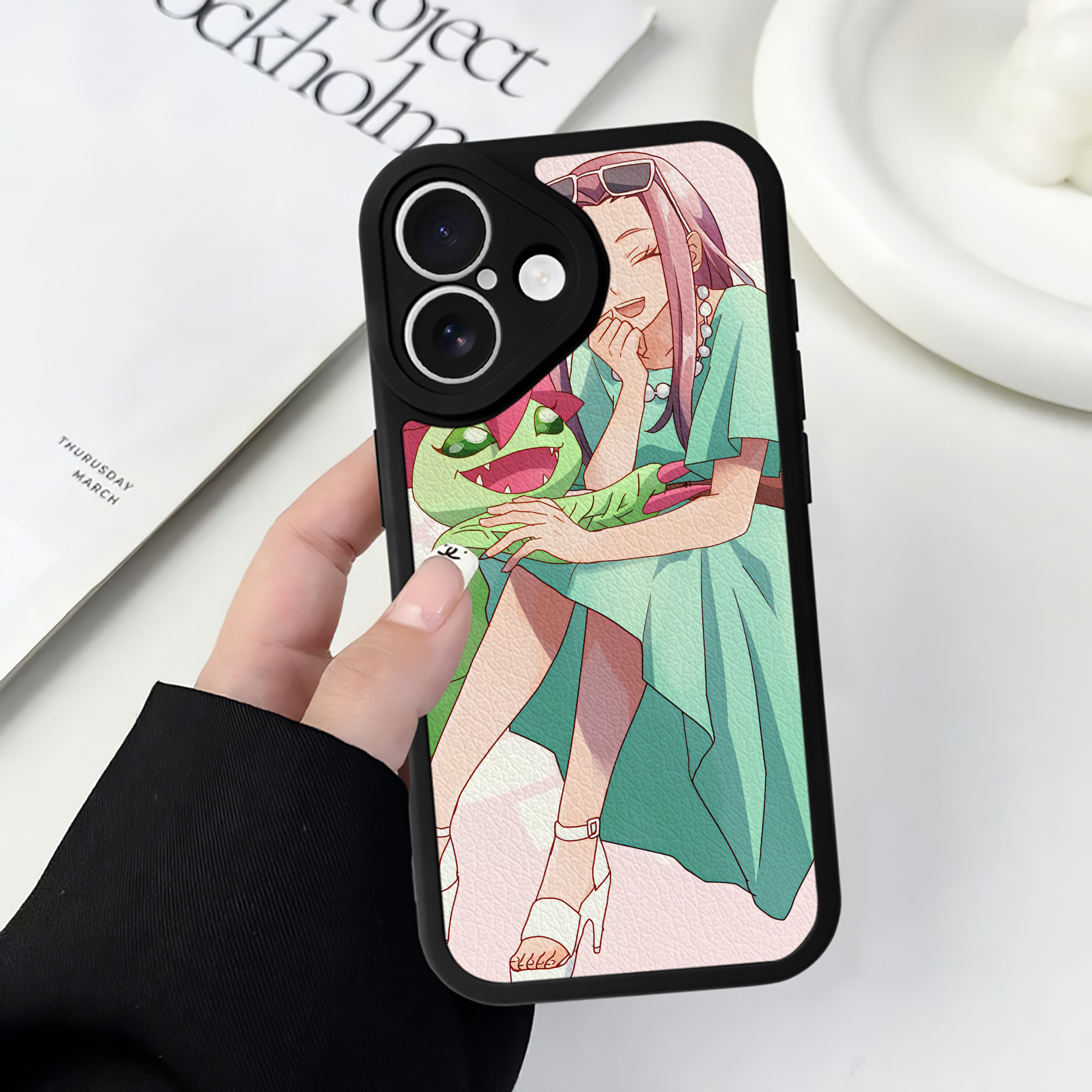 （画像用） Digimon デジタルモンスター/デジモン 【iPhone 16シリーズ対応】シリコンスマホケース（レザー調） 材質：シリコン